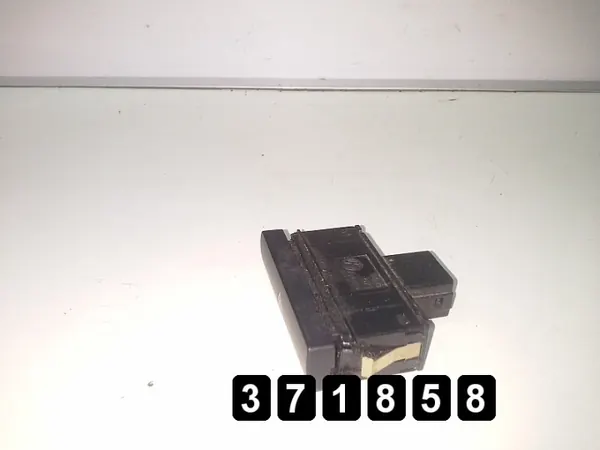 Interruptor VW Passat OEM AM-371858 - Pieza Usada image 3