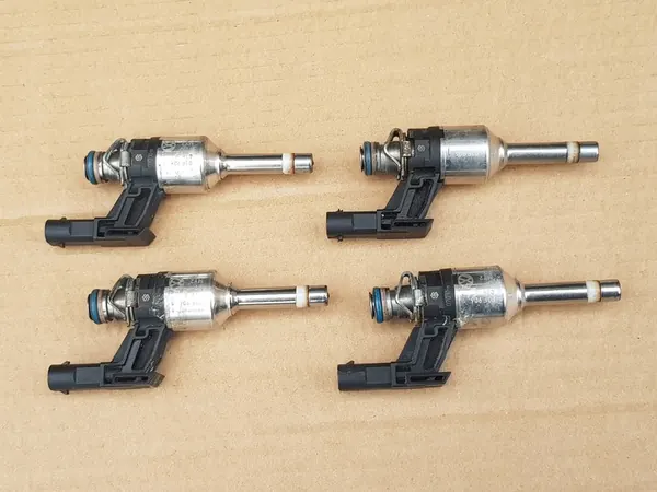 Set iniettori + rail 1.2 TSI TFSI - CBZ CBZA CBZB CBZC - OEM image 4