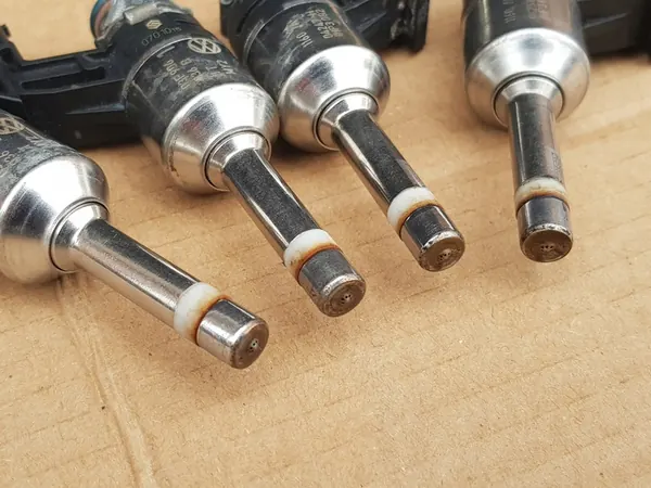 Set iniettori + rail 1.2 TSI TFSI - CBZ CBZA CBZB CBZC - OEM image 6