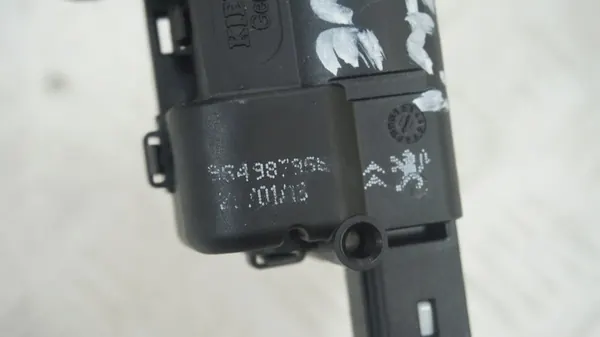 Actuador de puerta izquierda PEUGEOT 1007 9649879580 image 3