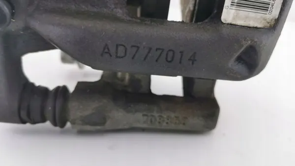 Taka vasen jarrupuristin OEM AD777014 Peugeot image 3