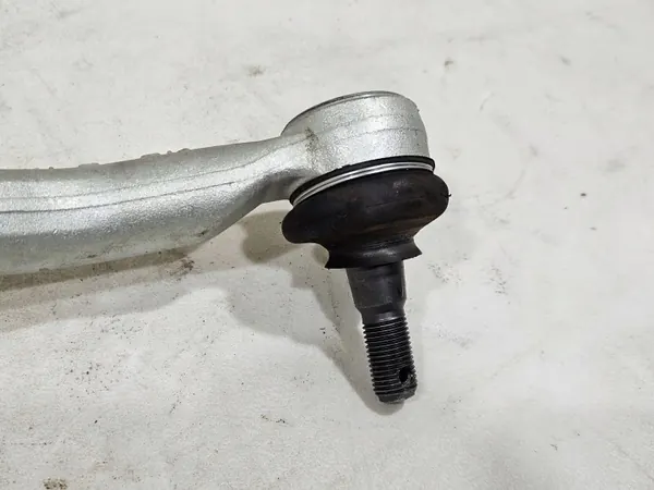 OEM COROLLA E21 1.8 HYBRIDE Rechter Stuurpen image 3