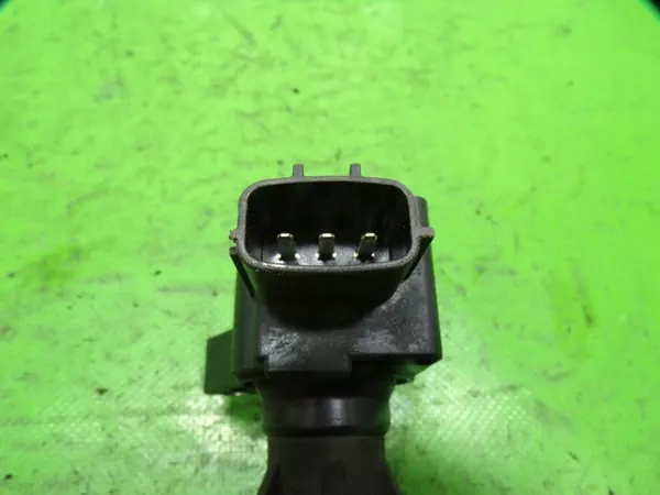 Ontstekingsspoel Mazda 6 2.3 16V OEM 01 Gebruikt image 3