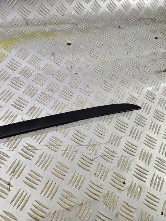 OEM LISTWA SZYBY CZOLOWEJ PRZEDNIEJ PRAWA PRZEDNIA FORD FOCUS MK3 image 4