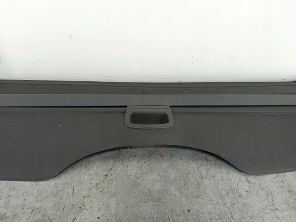 Rouleau de coffre Ford d'occasion OEM ROLETA BAGAŻNIKA FORD FOCUS II image 3