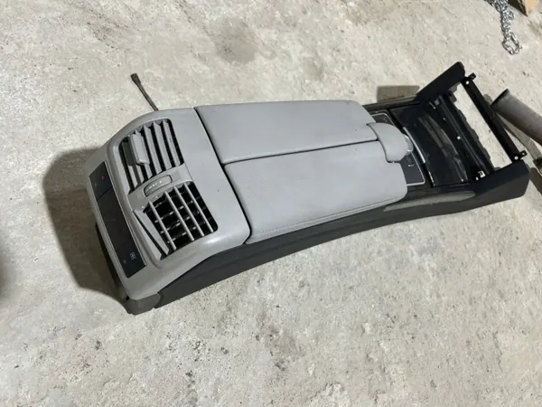 Mercedes W212 mittkonsol armstöd OEM jklW212qwe3r image 5