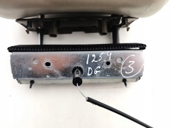 Volvo XC90 2004 derde rij hoofdsteun OEM AMD211415 image 5