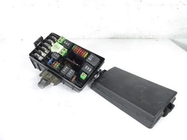 AUDI A3 8V 2.0TDI Caixa de Fusíveis 5Q0907361A image 1
