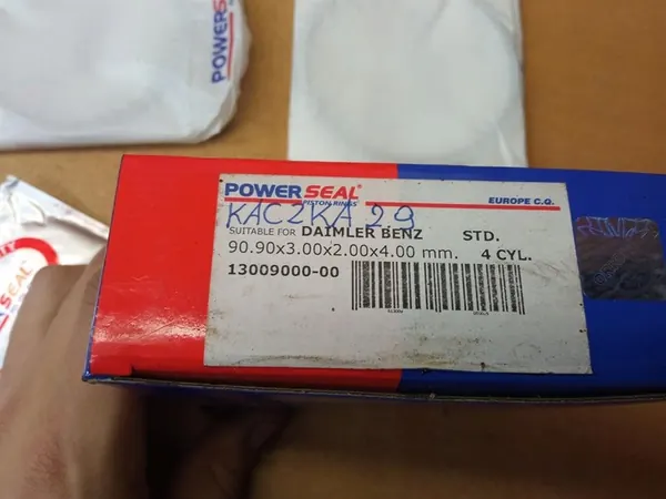 Anéis de pistão Mercedes T1 601 Kaczka image 2