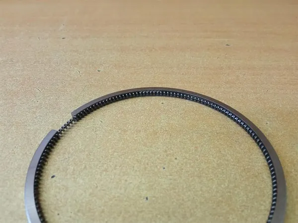 Anéis de pistão Mercedes T1 601 Kaczka image 5