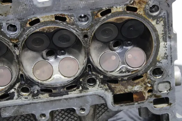 Soupape de Culasse Ford OE OEM GŁOWICA ZAWORY image 4