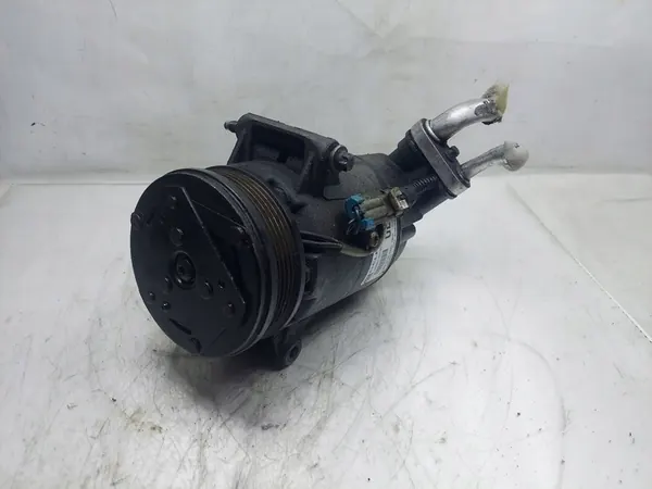 Ilmastointikompressori Opel Astra H Zafira B image 2