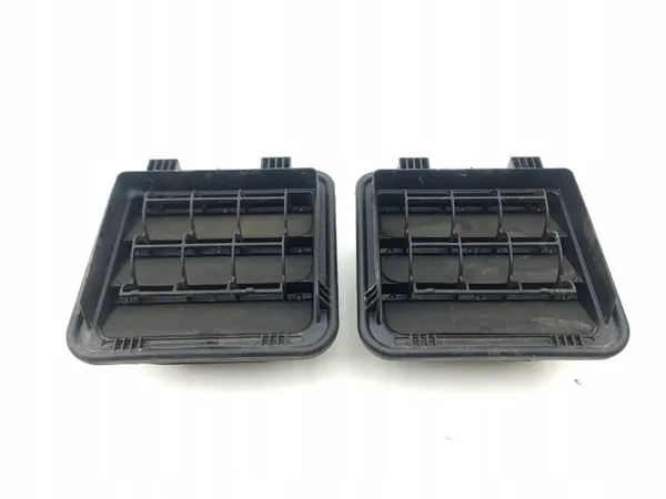 Grelha de ventilação Hyundai i30 OEM AMD192961 - Usado image 5