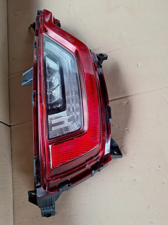 Luz Trasera Izquierda Parachoques Kia Niro II image 2