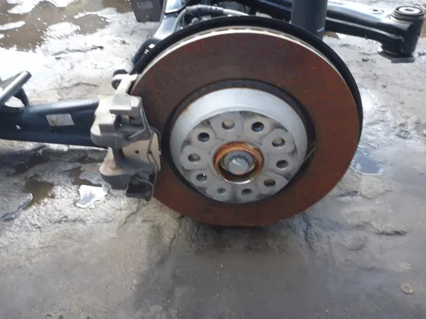 Linke Hintere Bremszange VW Atlas Cross Sport 2021 image 6