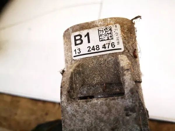 Supporti motore e cambio Opel Astra 2012 1.7L 13248476 image 3