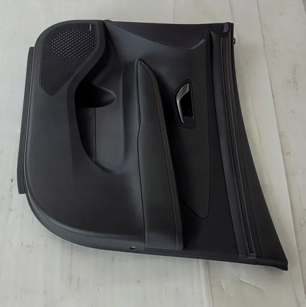 OEM 82306-N7061 Tapicería Puerta Trasera Derecha Hyundai image 5