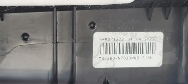 OEM 82306-N7061 Tapicería Puerta Trasera Derecha Hyundai image 7