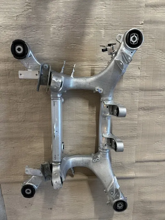 OEM 6861201 Bakvagnsarm BMW 5-serie image 3