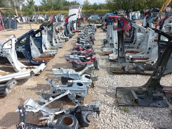 Toyota T27 Achterruit Sedan Lift Donker OEM image 10
