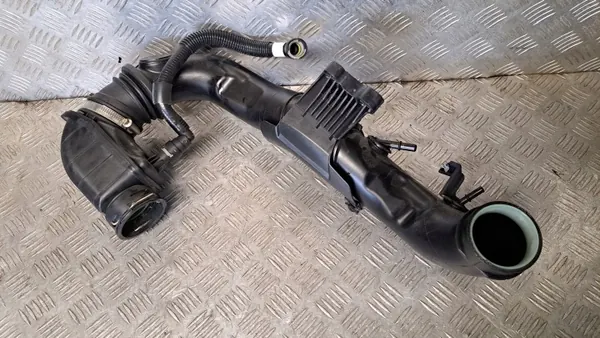 Ford Puma 2020 Intercoolerrör OEM L1B1-9C623-BA image 4