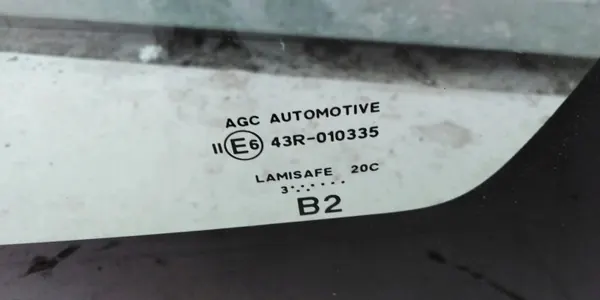 Toyota Corolla E21 Lift voorruit OEM image 7