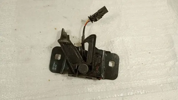 Fecho do Capô Opel OEM 39118541 para Insignia B 2017-2022 image 4