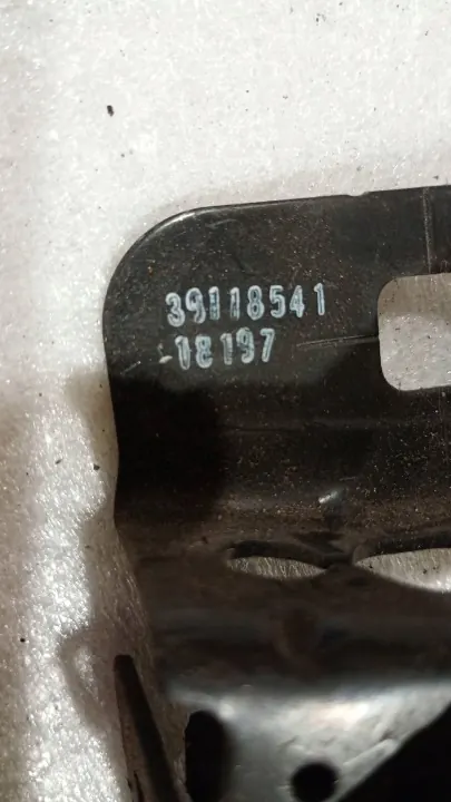 Fecho do Capô Opel OEM 39118541 para Insignia B 2017-2022 image 8