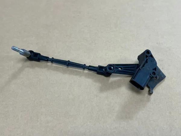 Audi Q8 Q7 Achter Niveausensor OEM 4M0941309K image 2