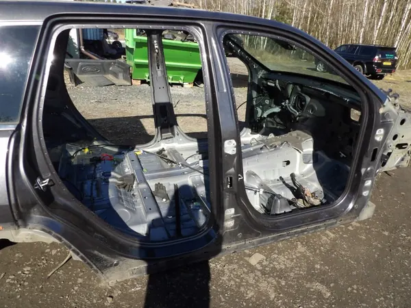Jeep WK2 Höger Sidoskärmslist OEM PRÓG PRAWY SŁUPEK image 2