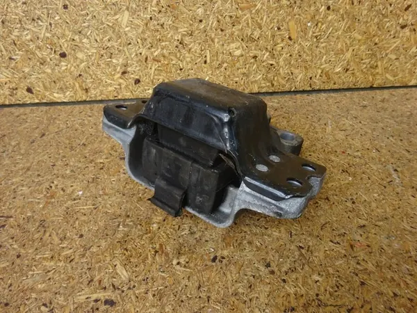 AUDI TT 8J 2.0 TFSI DSG Kiinnike 1K0199555AB image 6