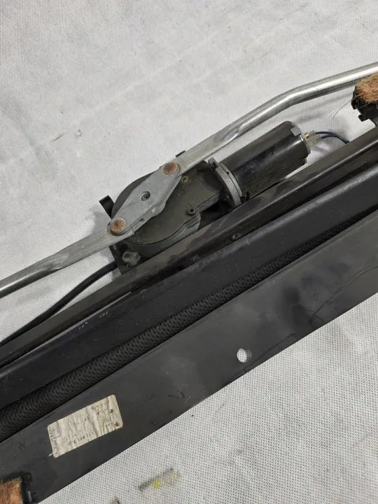 Audi A6 C6 Elektrisch Achterruitgordijn OEM ROLETA image 3