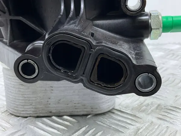 Oljefilterbas OEM 03N115389K för Skoda Octavia III image 3