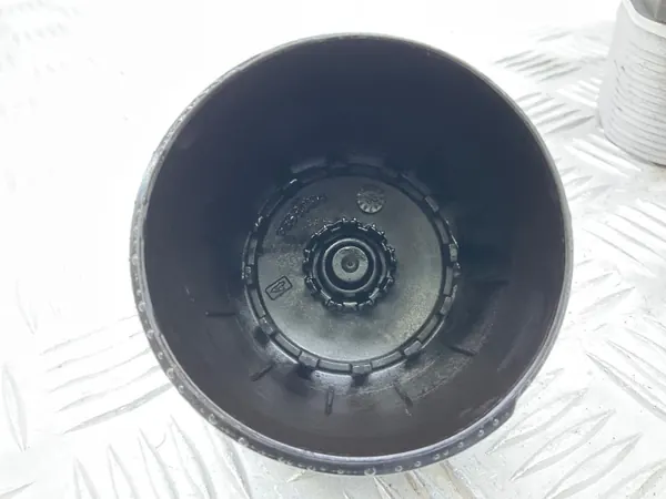 Oljefilterbas OEM 03N115389K för Skoda Octavia III image 7