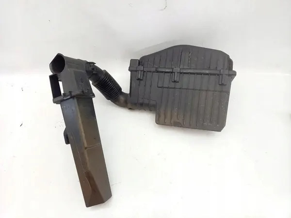 Ilmansuodattimen kotelo resonatori Citroen C3 II 1.2 VTI image 2