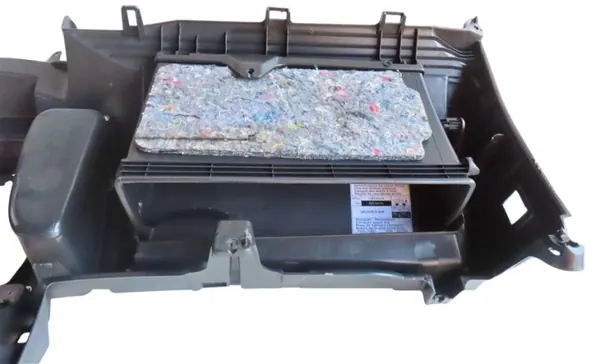 Parte inferior salpicadero Toyota Yaris II OEM 55431-0D030 image 8