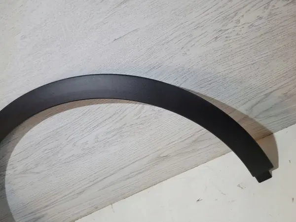 OEM 87711-Q0400 Para-lama dianteiro esquerdo para Hyundai Bayon image 3
