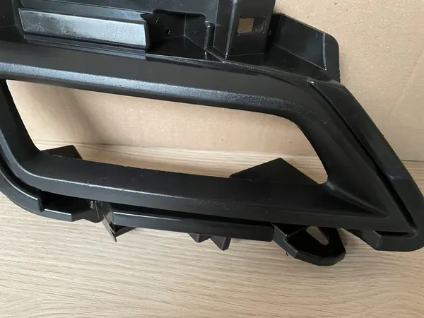 Griglia faro antinebbia sinistra anteriore Nissan Micra K-14 622575FA5A image 2