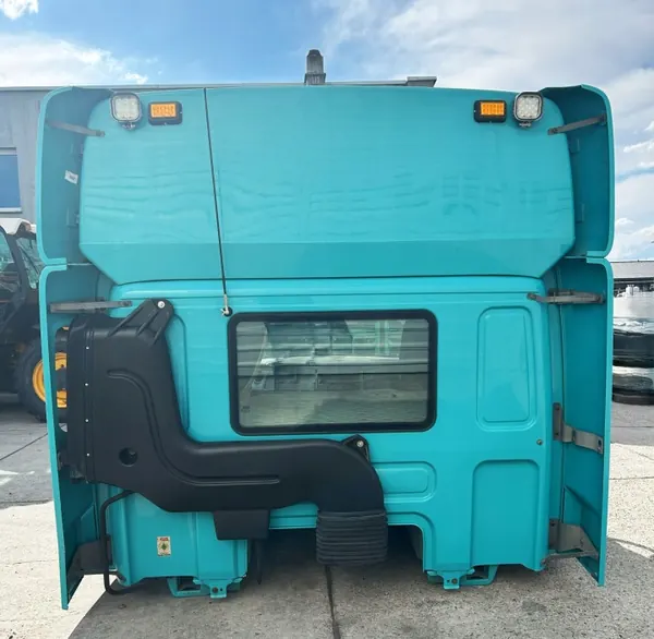 Cabina DAF CF EURO 6 Space Cab OEM - Usada image 3