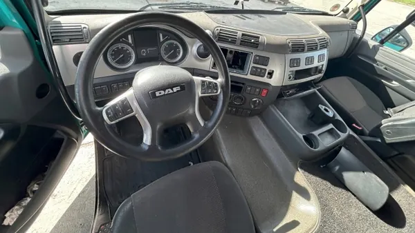 Cabina DAF CF EURO 6 Space Cab OEM - Usada image 7