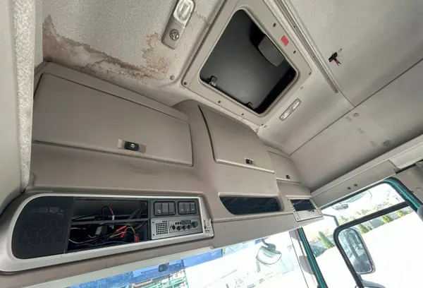 Cabina DAF CF EURO 6 Space Cab OEM - Usada image 9