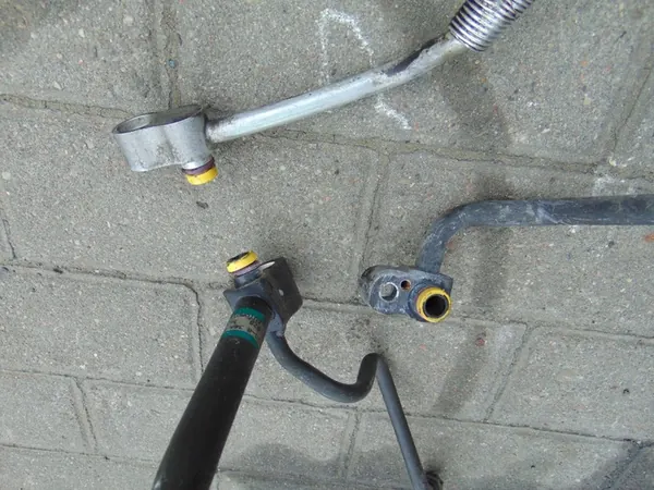 Ilmastointijohdot BMW 3 E46 LIFT 1.8 16V image 5