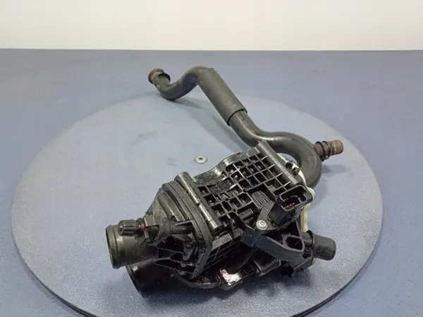 Termostaatin kotelo OEM 9849443980 Citroen DS5:lle image 5