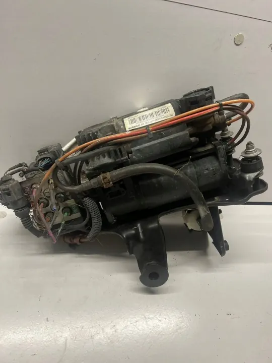 Compresor de suspensión Audi OE 4F0616005B usado image 2