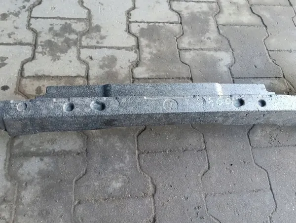 Voorbumper absorber OEM 4G0807550Q Audi A6 C7 image 3