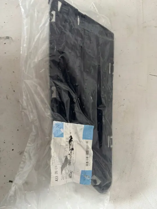 Griglia paraurti anteriore destra BMW 3 E90 E91 LIFT 08-12 51117138418 image 2