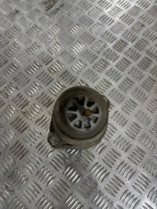 Porsche Panamera (970) 2011 Engine Mount Bracket Left image 3