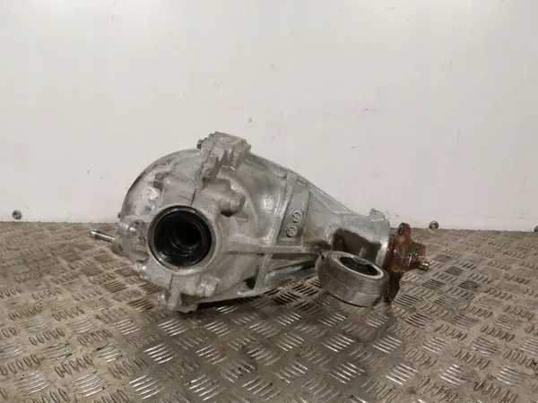 Infiniti Q50 Hinterachsdifferential OEM Y03E - Gebraucht image 2