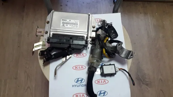 Kia Sportage II 04-10 2.0 CRDI ECU OEM 39104-27400 image 2