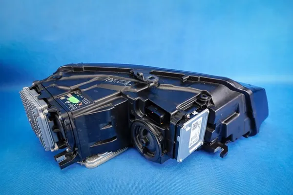 MATRIX LED Scheinwerfer Audi A8 S8 4H FL 4H0941035 4H0941036 image 5